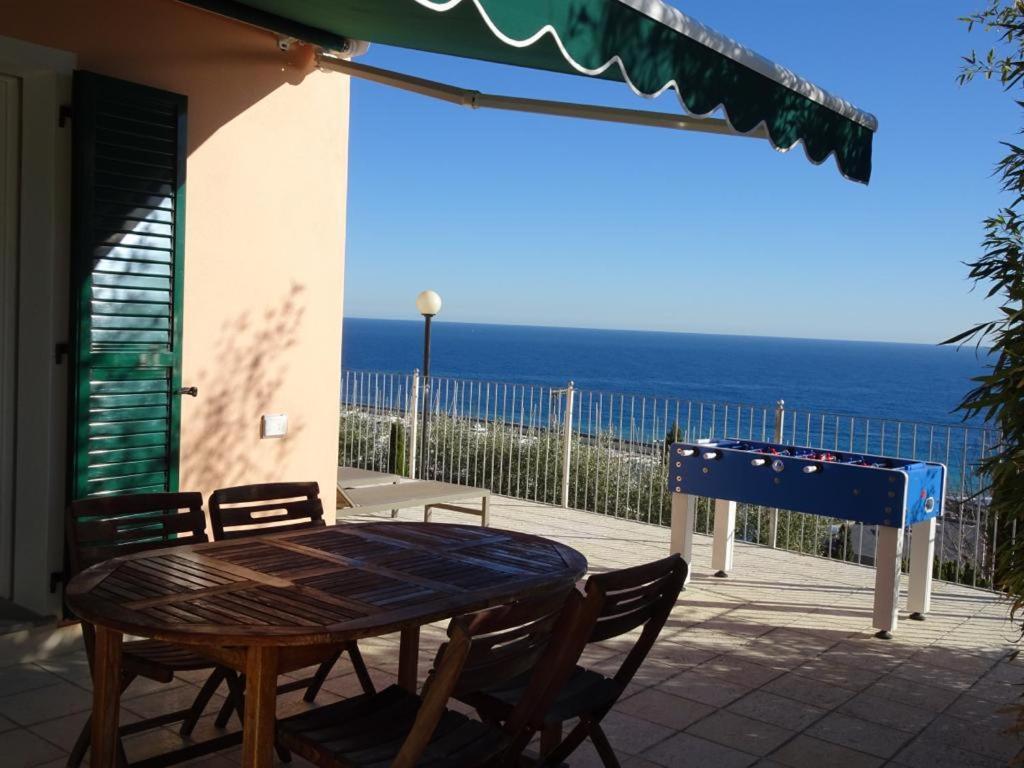 Villetta Sole Mare Santo Stefano al Mare Eksteriør bilde