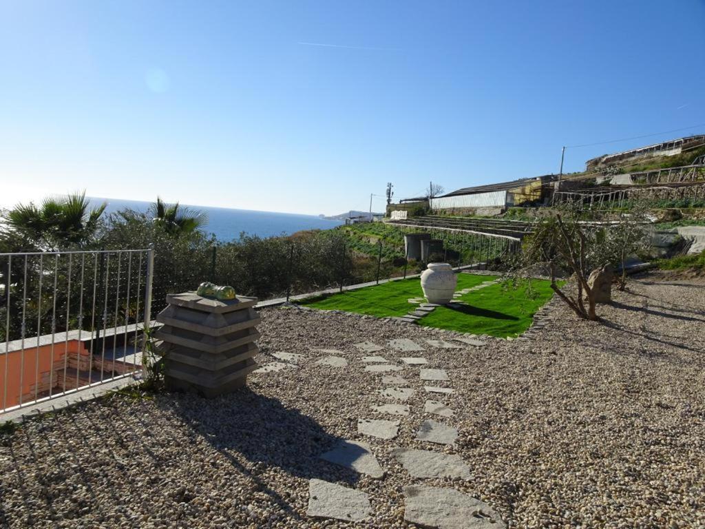 Villetta Sole Mare Santo Stefano al Mare Eksteriør bilde